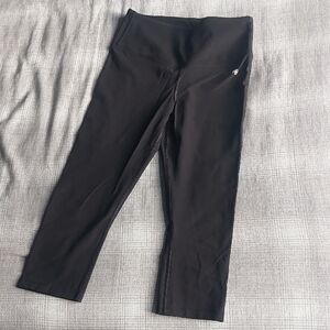 Anine Bing Classic Black Workout Capri Leggings Size XS